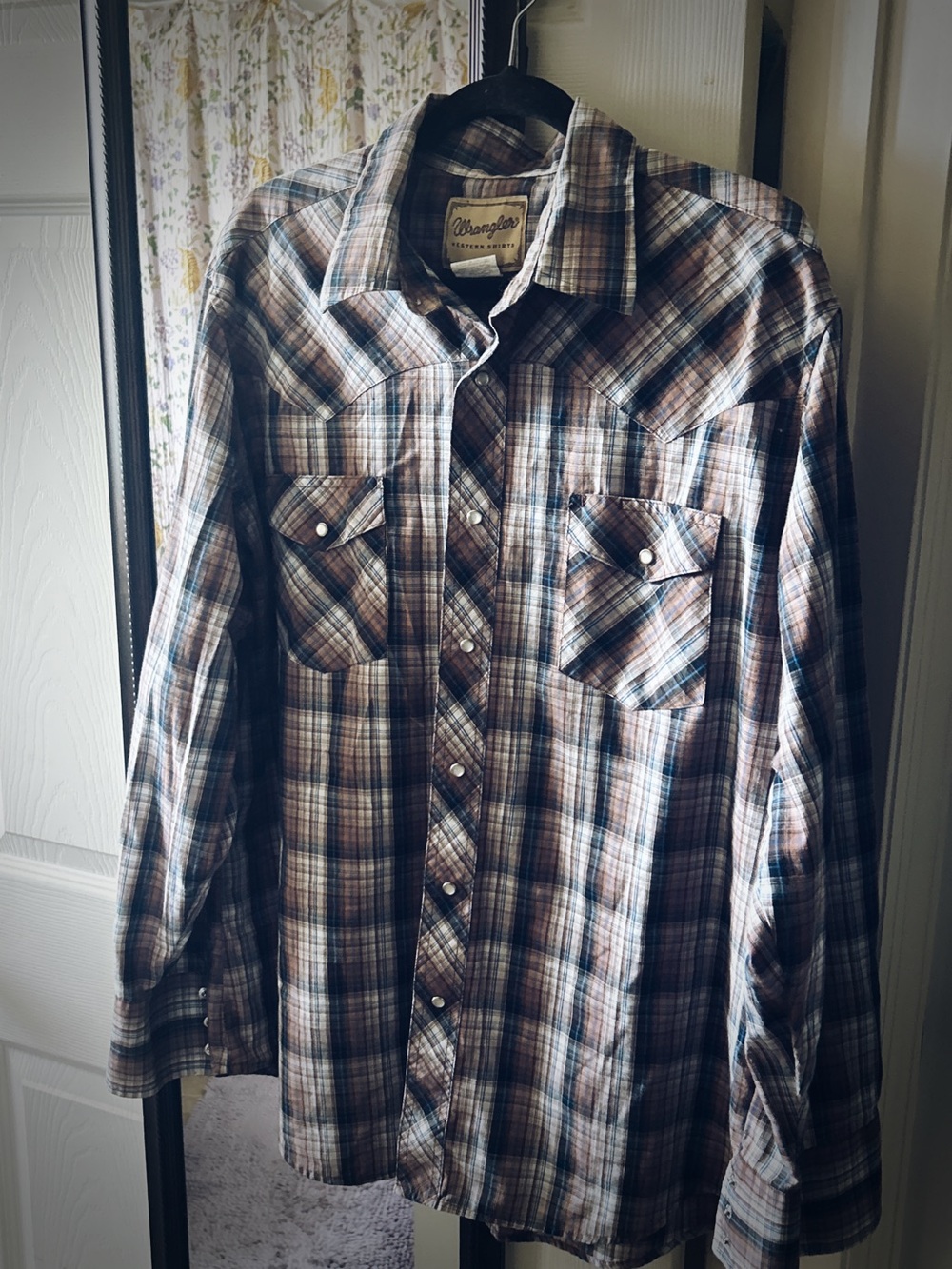 Wrangler Plaid Pearl Button-Down Shirt